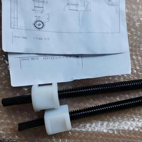 20mm Diameter 4mm Lead Tr20x4 S45C Black Oxide Coating Lead Screw And Plastic Nut