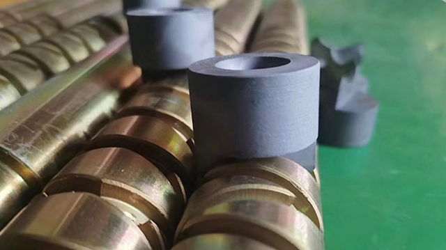 Custom Self-Reversing Screw Coatings