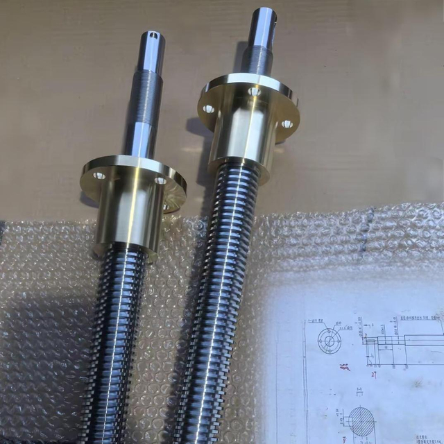 Diameter 40mm Lead 6mm Tr40x6 T40x6 S45C Lead Screw with Brass Flange Nut