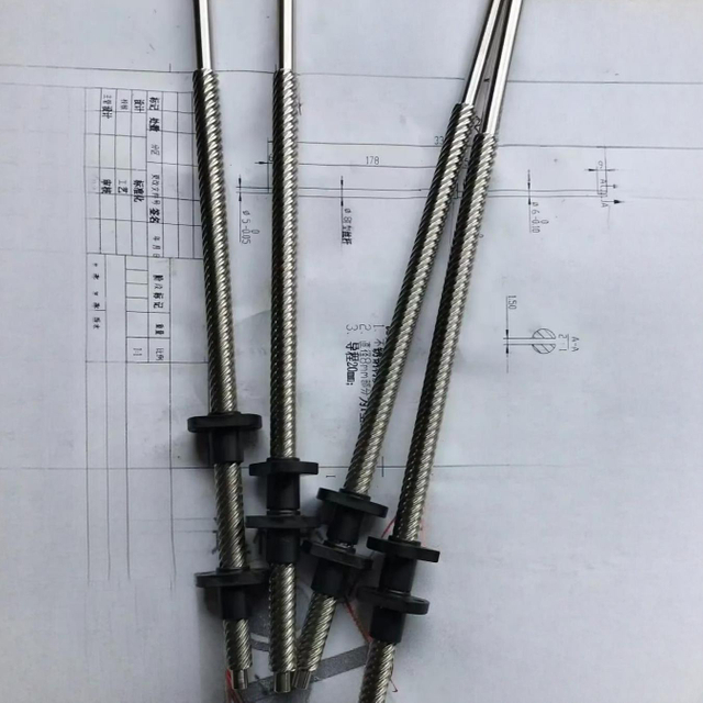 Diameter 8mm Lead 20mm Tr8x20 SUS304 Lead Screw And POM Flange Nut