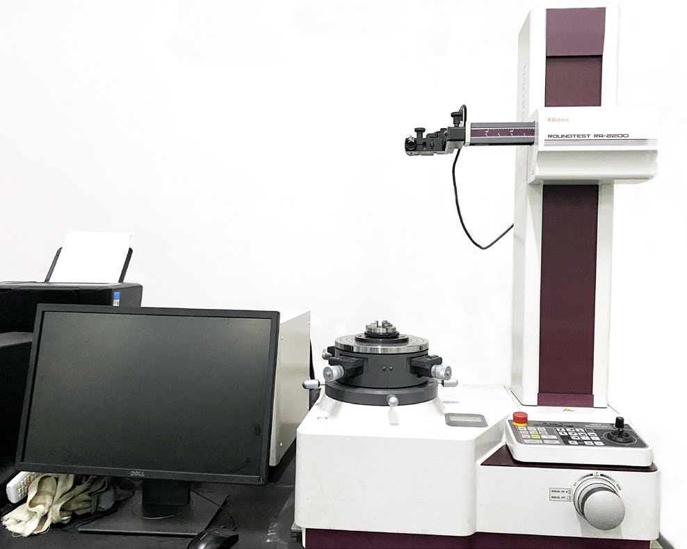 Roundness Measuring Instrument