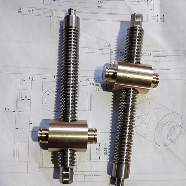 Diameter 16mm Lead Pitch 3mm Tr16x3 T16x3 SUS304 Trapezoidal Lead Screw with Nut