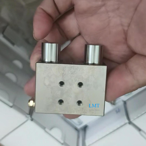 Air Operated NC Emergency Braking Locking 15mm Linear Guide Clamp