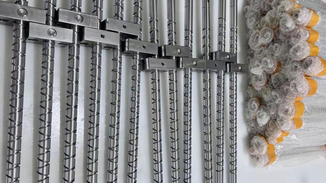 Self-reversing screws