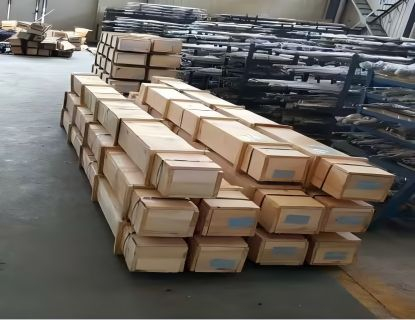 Ball screw and lead screw are shipped