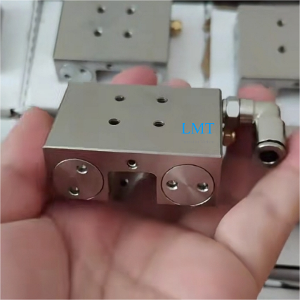 Pneumatic normally open clamp
