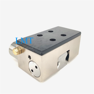 Pneumatic Normally Closed Brake Clamp for THK SHS15 Linear Guide