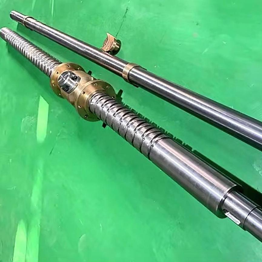 Reciprocating screw for large winches