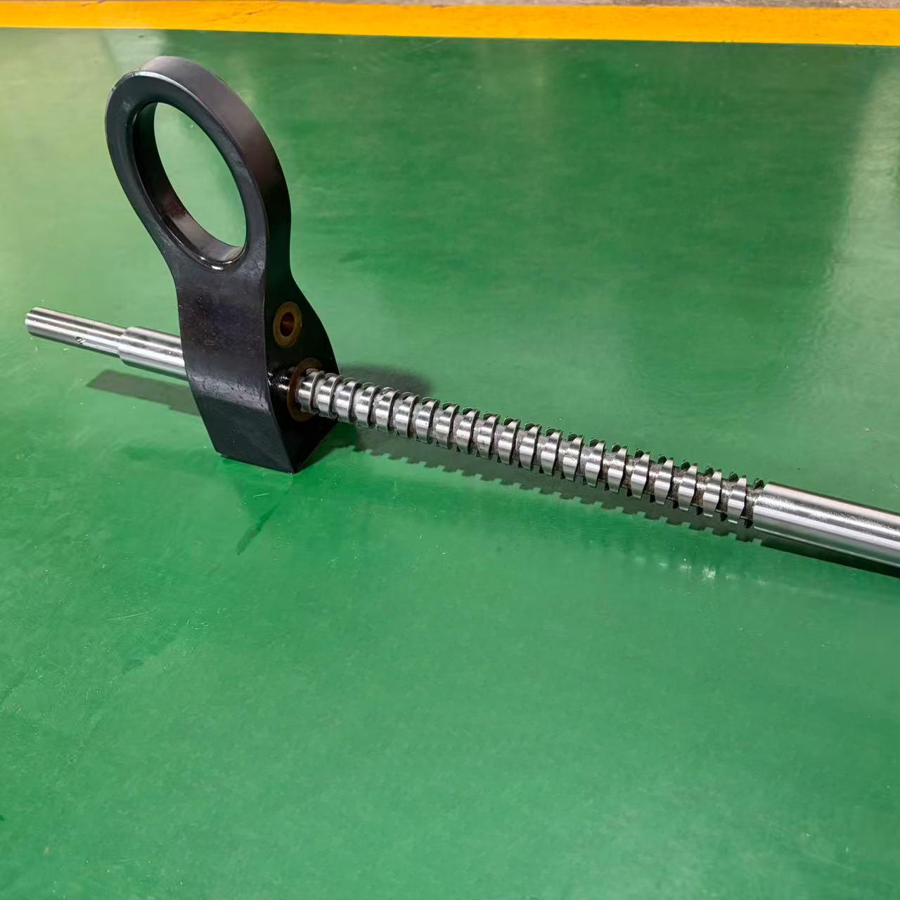 Diameter 25mm Pitch 12mm S45C Self-reversing Level Winding Screw Assembly with 42Crmo Pawl