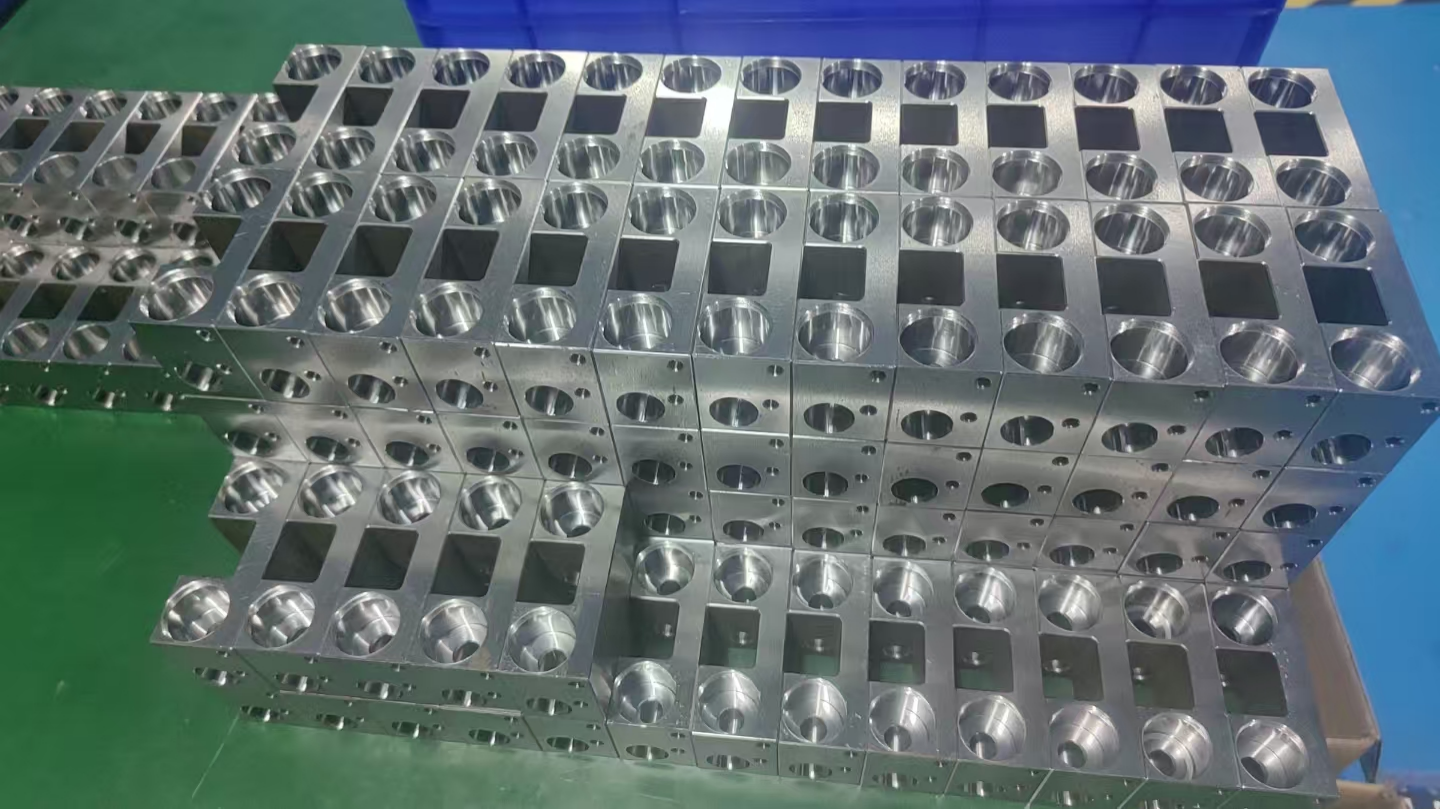 Bulk Clamping Elements Warehouse Stock-6