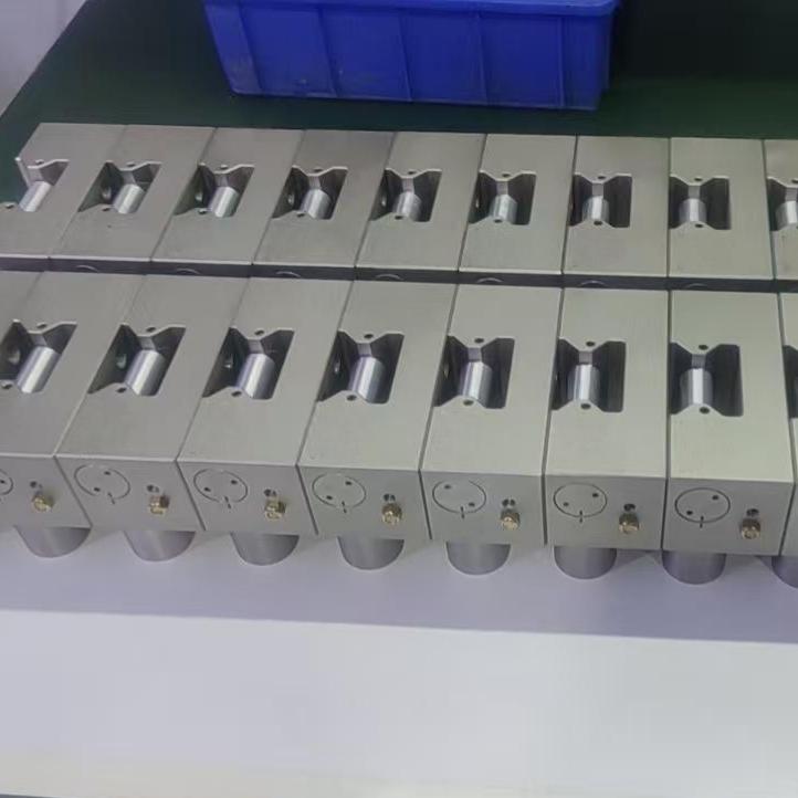 30mm Size Roller Linear Guide Pneumatic Normally Closed Clamping Brake