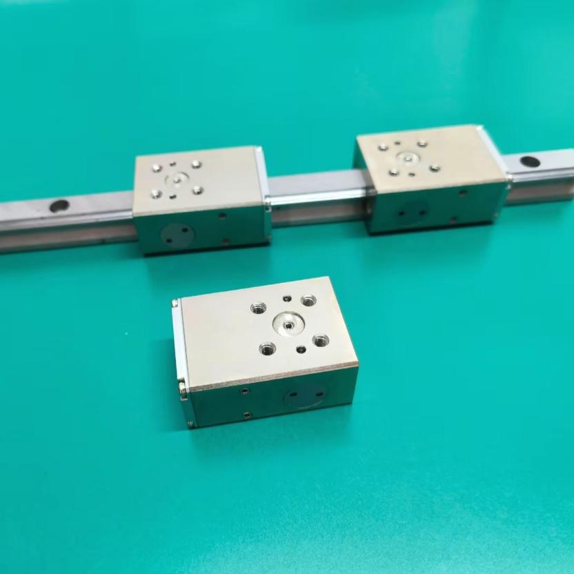 Replace LKP Series Small Narrow Design Pneumatic Normally Open Clamp for HIWIN THK 15mm Linear Guide