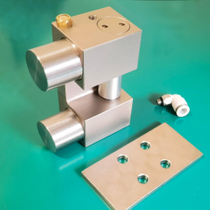 25mm Size Ball Linear Guide Holding Force 750N Pneumatic Normally Closed Clamp Brake