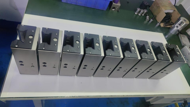 Bulk Clamping Elements Warehouse Stock-8