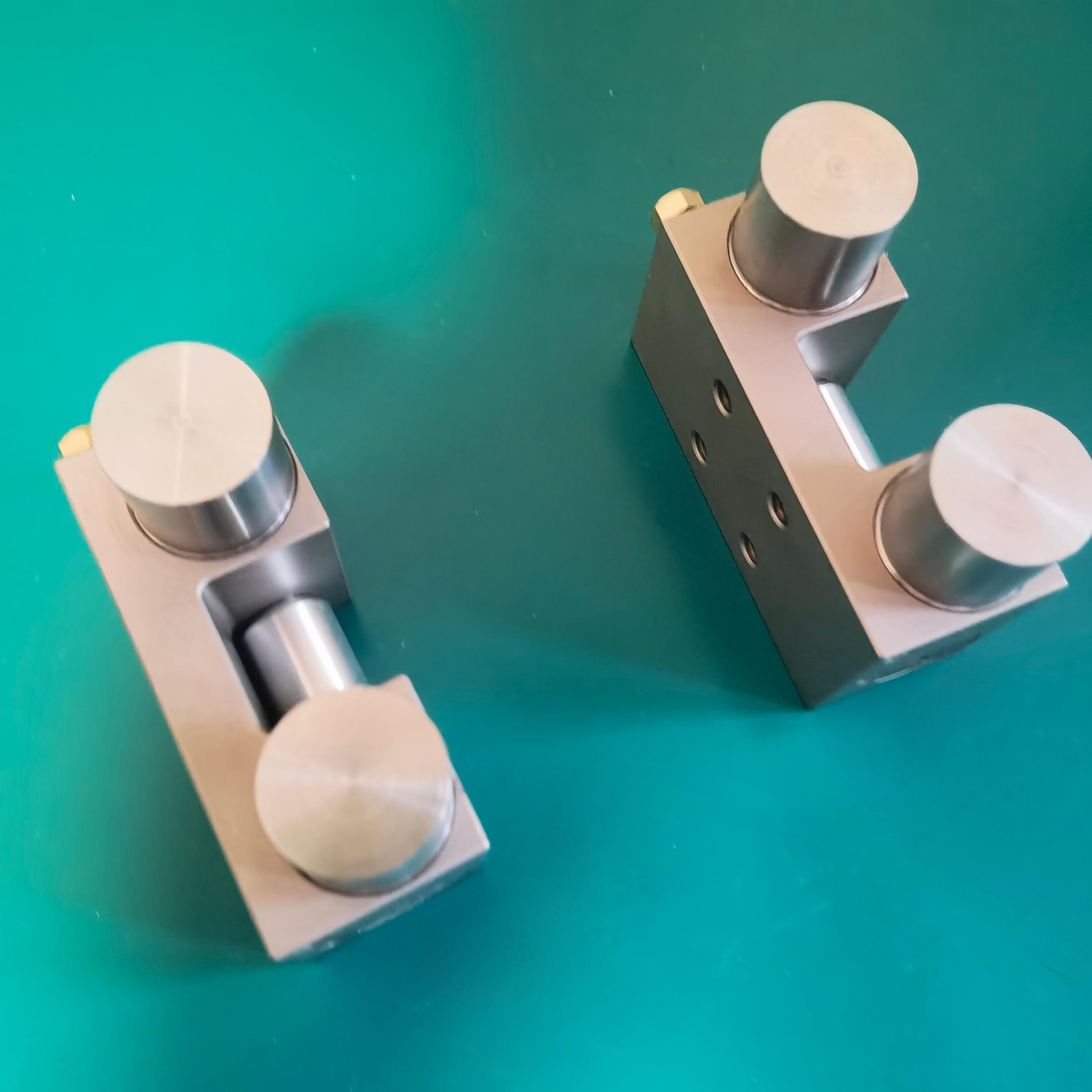Linear Sliding Table Clamping Position Lock Air Operated NC 55mm Linear Guide Clamp Braking Stopper 