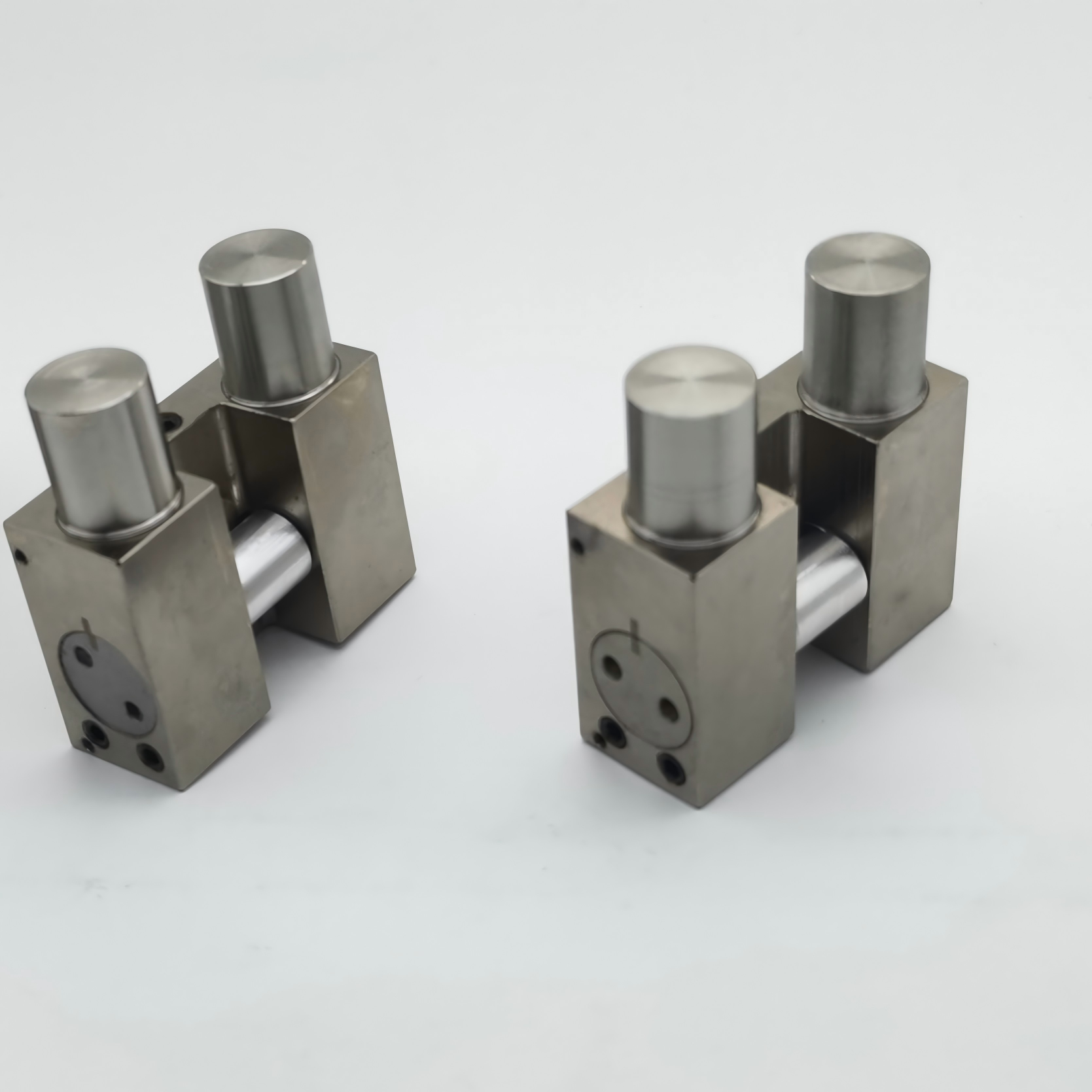 15mm Rail Size Pneumatic Operation Normally Close Clamping Braking Element