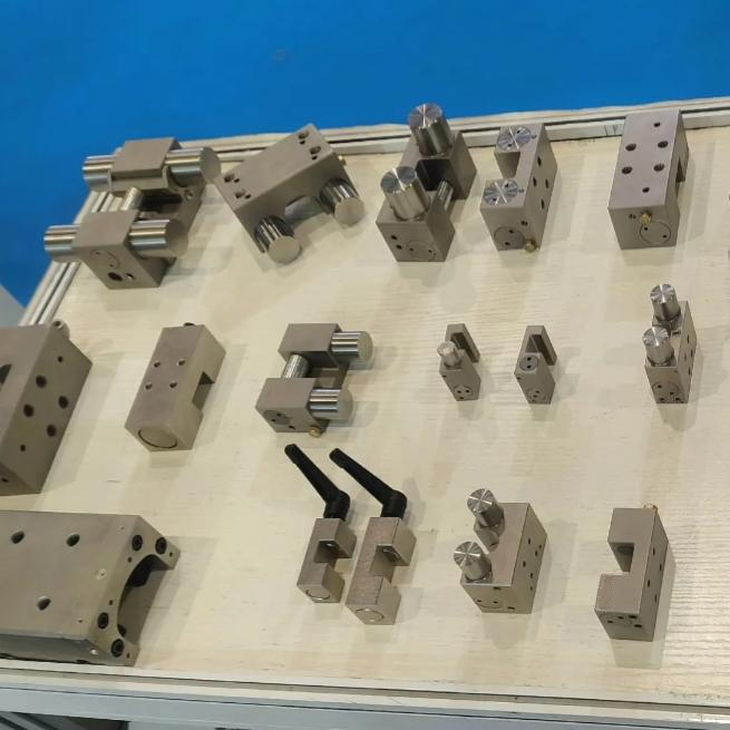 Pneumatic Normally Closed Clamp Braking Alternative To Zimmer MBPS2001CS1 for THK SHS20 Rail